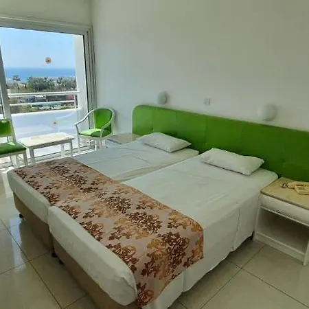 Corfu איה נאפה