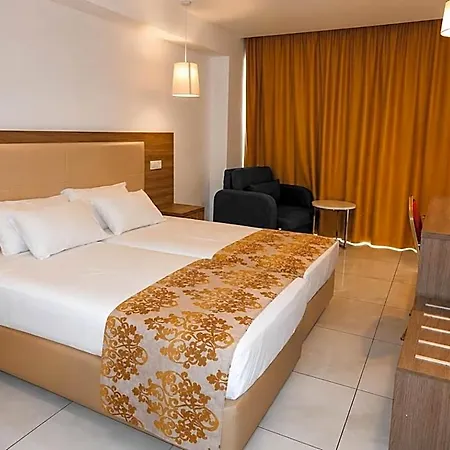 Corfu Otel Aya Napa