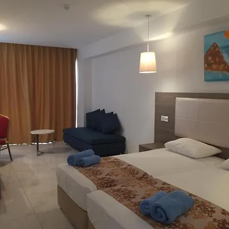 Corfu 4*